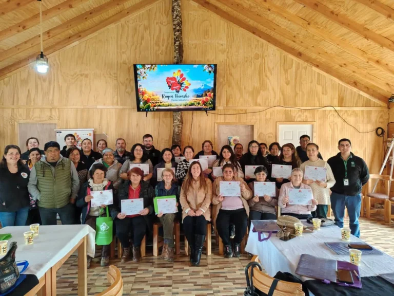 PRODER desarrolla primera jornada de capacitación en cultivo de plantas ornamentales