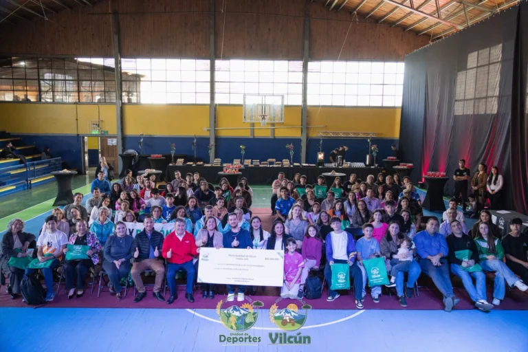 ¡VILCÚN SIGUE JUNTO A SUS DEPORTISTAS! 56 BENEFICIARIOS RECIBIERON SU BECA DEPORTIVA 2026