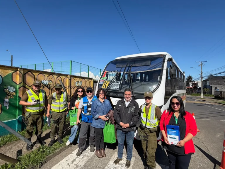 SEGURIDAD PÚBLICA Y SENDA PREVIENE REALIZAN OPERATIVO PREVENTIVO A CONDUCTORES DE LOCOMOCIÓN COLECTIVA EN CAJÓN